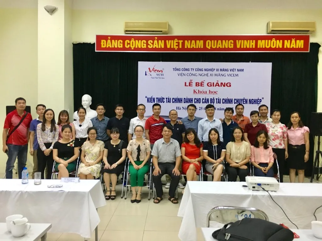 CUNG-VICEM-CUNG-CO-KIEN-THUC-TAI-CHINH-DANH-CHO-CAN-BO-TAI-CHINH-CHUYEN-NGHIEP-2017-09-05-10-20-15