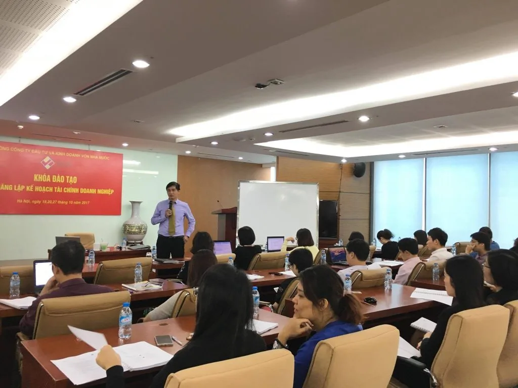 Cung-SCIC-to-chuc-thanh-cong-khoa-dao-tao-Ky-nang-lap-ke-hoach-tai-chinh-doanh-nghiep-2017-11-18-03-54-26