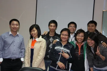 Ket-thuc-Khoa-hoc-Tieng-Anh-Chuyen-nganh-Tai-chinh-2012-02-04-10-46-03