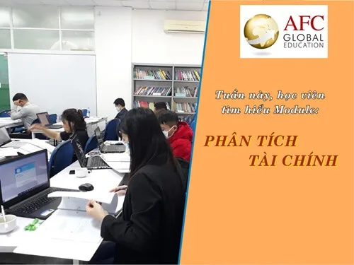 Khoa-Giam-doc-tai-chinh-K44-tuan-qua-tim-hieu-noi-dung-gi-2020-05-12-04-13-38
