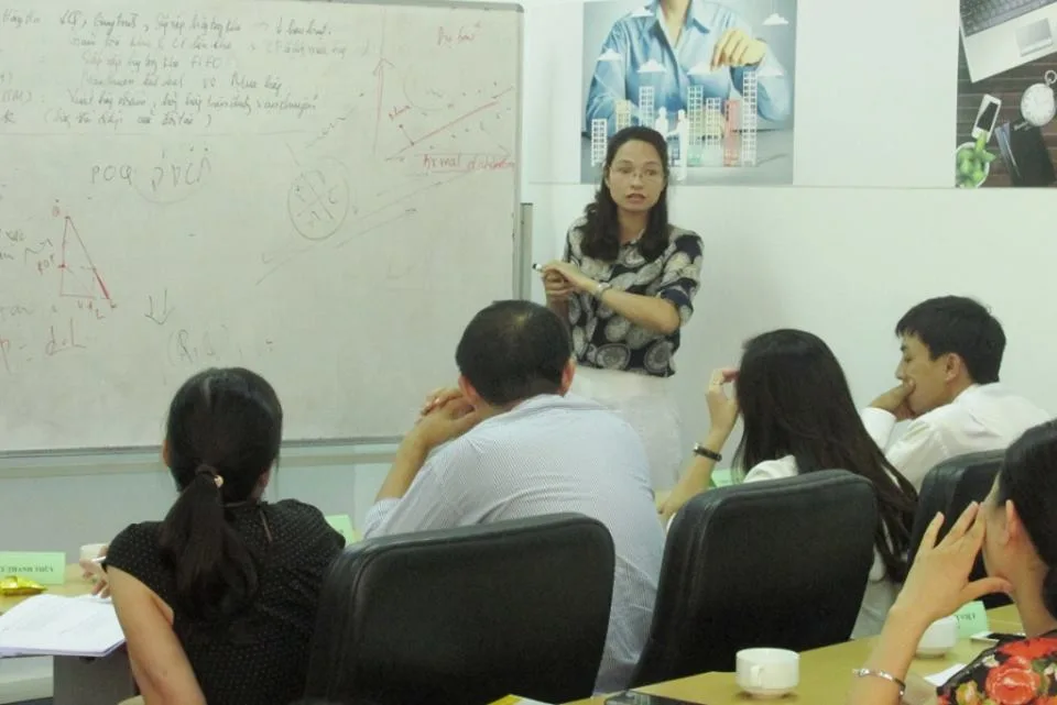 Ngay-1172015-AFC-Vietnam-trien-khai-thanh-cong-khoa-hoc-Kiem-soat-Hang-ton-kho-va-Quan-tri-kho-hang-2015-08-25-09-32-08