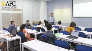 PGSTS-Nguyen-Van-Dinh-song-hanh-cung-CFO-K26-tham-dinh-du-an-dau-tu-2018-04-24-08-20-59