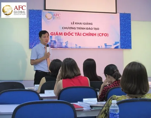 Tai-khoi-dong-chuong-trinh-dao-tao-Giam-doc-tai-chinh-CFO-nam-2021-2021-02-24-07-38-33