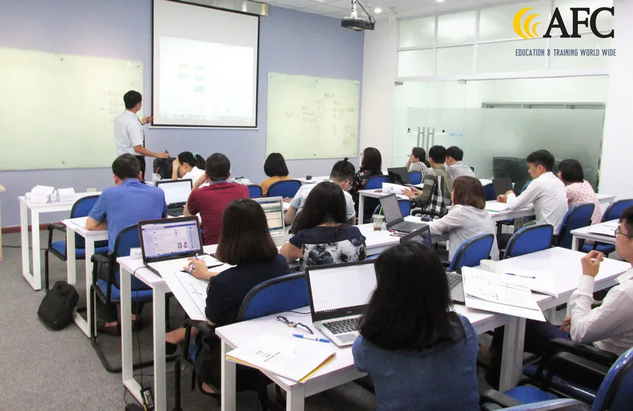 Thuc-hanh-lap-ke-hoach-va-du-bao-doanh-thu-2018-05-14-03-50-05