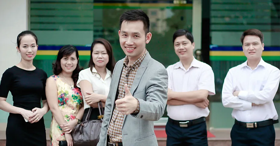 Vien-Quan-Tri-Tai-Chinh-can-tuyen-Nhan-vien-kinh-doanh-2015-01-29-02-20-37