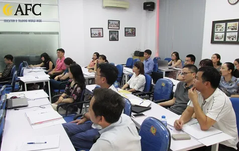 Học viên CFO thực hành dự toán tiền 