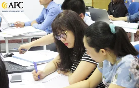 Học viên CFO chăm chú, tích cực trong buổi học
