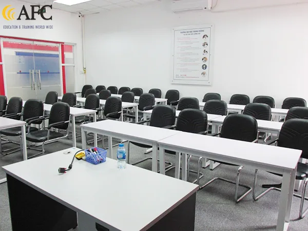 Phòng học có ánh sáng tốt, hệ thống wifi mạnh…